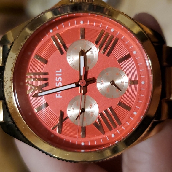Fossil Watch - Picture 6 of 6